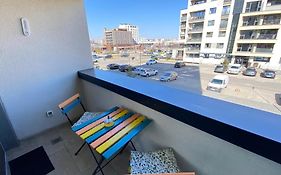 Relaxing Coresi Mall Studio Free Parking